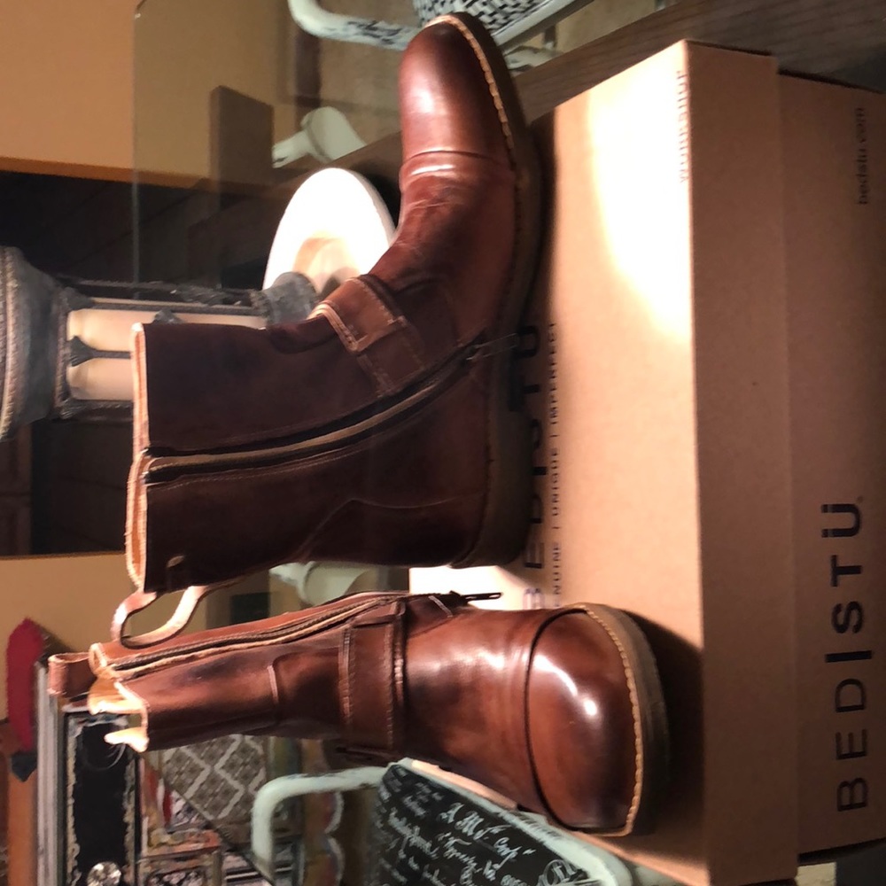 Sundance new men’s boots. Size 9.5